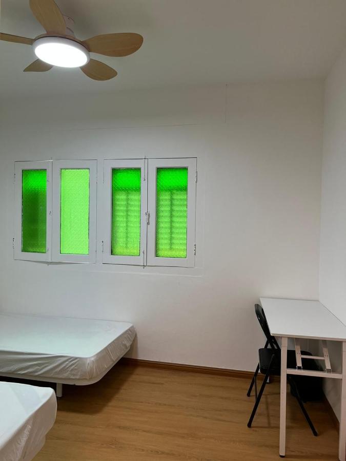 Duke Living Hostel Singapore Bagian luar foto