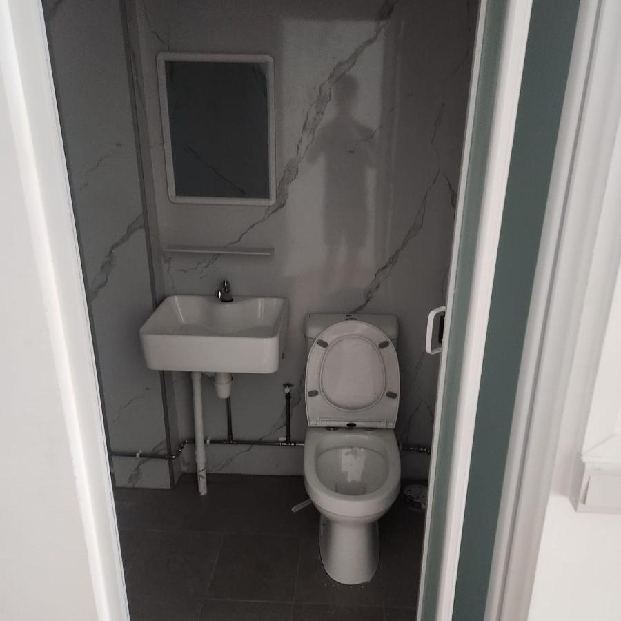 Duke Living Hostel Singapore Bagian luar foto