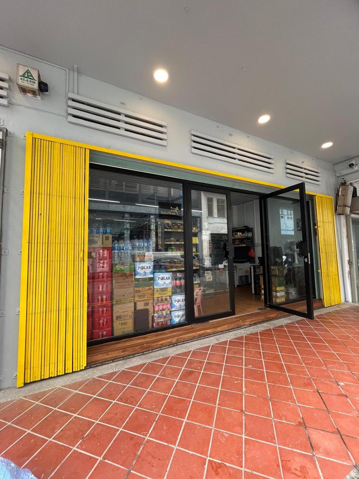 Duke Living Hostel Singapore Bagian luar foto
